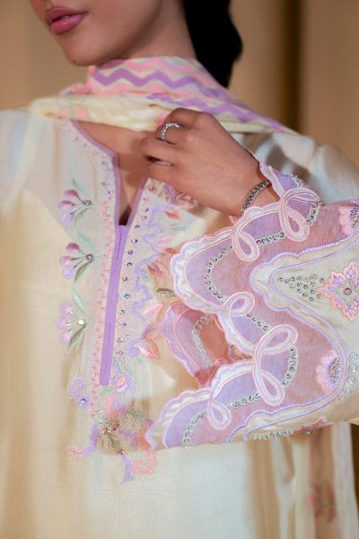 Picture of Floral Prism